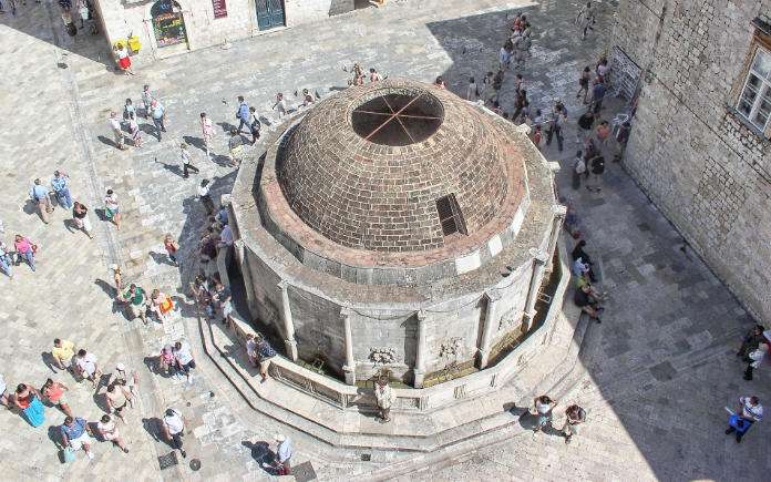 Fontein van Onofrio - Bezienswaardigheden Dubrovnik